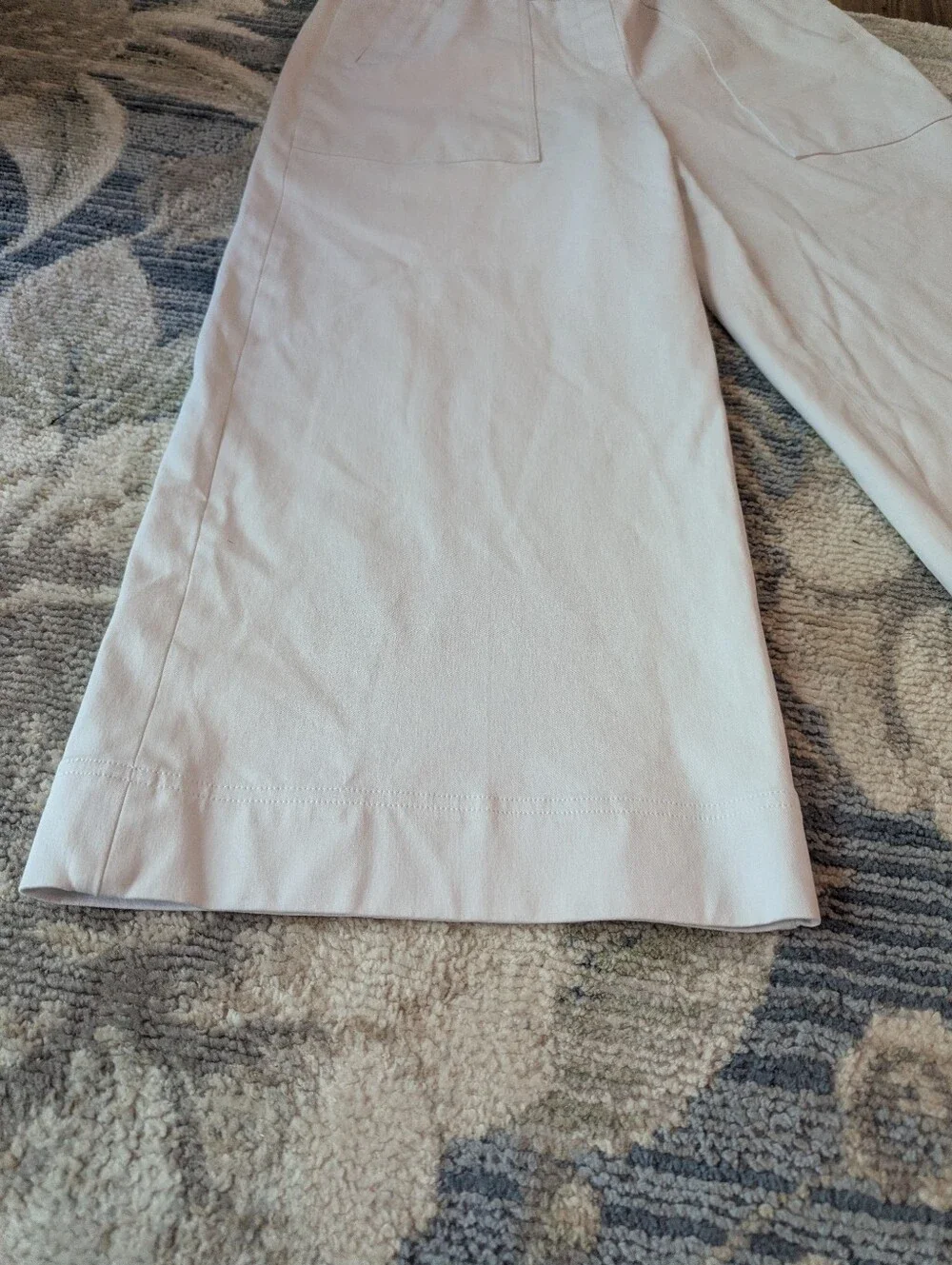 Spanx Cropped Wide-Leg White Pants.